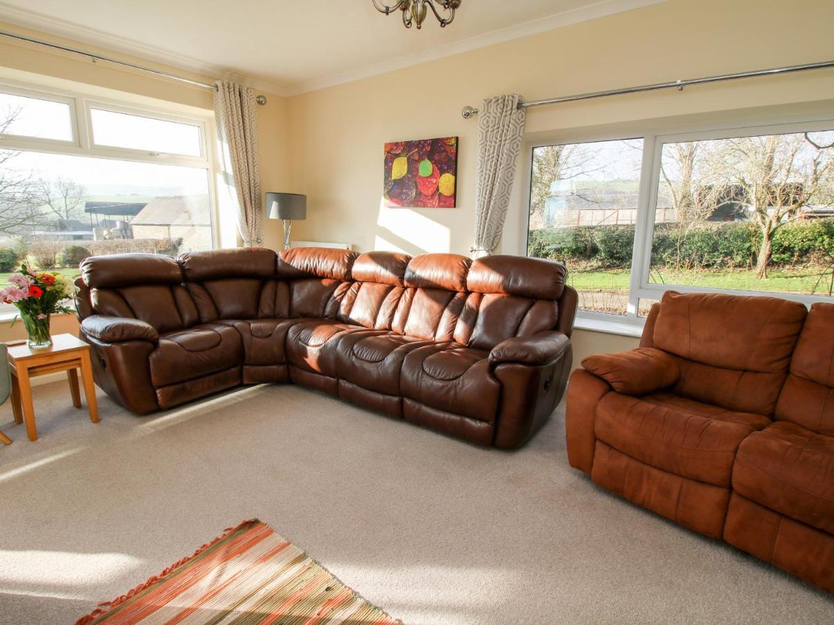Bicton Lea Villa Acton  Ngoại thất bức ảnh
